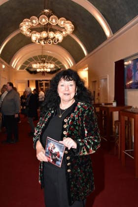 Heike Koefer at the Der Neurosen Kavalier Theater Premiere at Schlossparktheater on 29 11 2025 in Berlin Der Neurosen Kavalier Theater Premiere in Berlin
