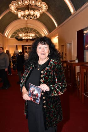 Heike Koefer at the Der Neurosen Kavalier Theater Premiere at Schlossparktheater on 29 11 2025 in Berlin Der Neurosen Kavalier Theater Premiere in Berlin