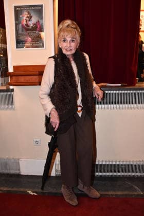 Waltraud Habicht at the Der Neurosen Kavalier Theater Premiere at Schlossparktheater on 29 11 2025 in Berlin Der Neurosen Kavalier Theater Premiere in Berlin
