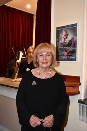 Dagmar Biener at the Der Neurosen Kavalier Theater Premiere at Schlossparktheater on 29 11 2025 in Berlin Der Neurosen Kavalier Theater Premiere in Berlin