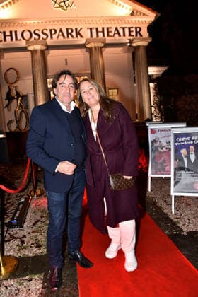 Dieter Landuris and Natascha Landuris at the Der Neurosen Kavalier Theater Premiere at the Schlossparktheater on 29 11 2025 in Berlin Der Neurosen Kavalier Theater Premiere in Berlin