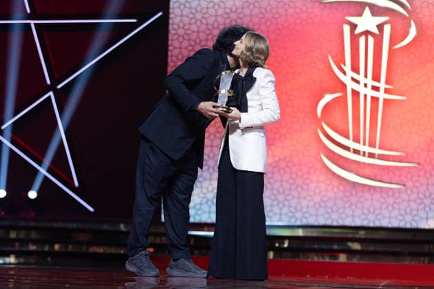22nd Marrakech International Film Festival Day 2 Jury president Bong Joon-ho, Jodie Foster receives the Tribute Award attends the 22nd Marrakech International Film Festival Day 2 on November 29, 2025 in Paris, France. Photo by Nasser Berzane ABACAPRESS.COM Paris France  Copyright: xBerzanexNasser ABACAx