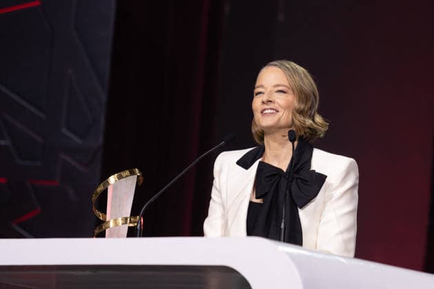 22nd Marrakech International Film Festival Day 2 Jodie Foster receives the Tribute Award attends the 22nd Marrakech International Film Festival Day 2 on November 29, 2025 in Paris, France. Photo by Nasser Berzane ABACAPRESS.COM Paris France  Copyright: xBerzanexNasser ABACAx