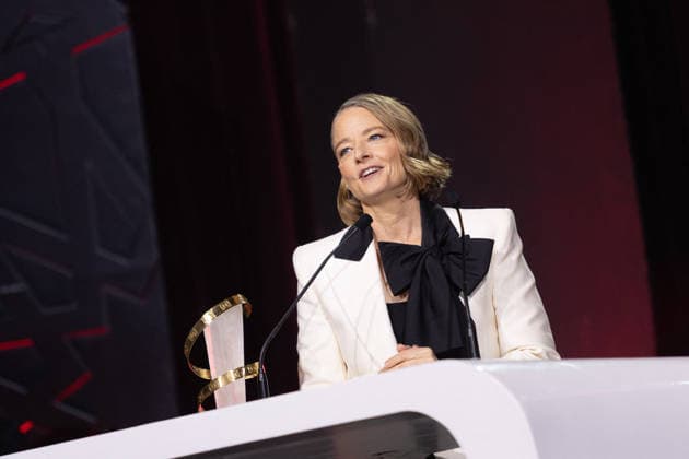 22nd Marrakech International Film Festival Day 2 Jodie Foster receives the Tribute Award attends the 22nd Marrakech International Film Festival Day 2 on November 29, 2025 in Paris, France. Photo by Nasser Berzane ABACAPRESS.COM Paris France  Copyright: xBerzanexNasser ABACAx