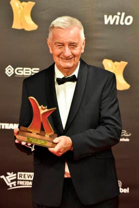 ABBdortmund Reiner Meutsch Award winner as a guest on the red carpet at the Kinderlachen Gala 2025 in the Westfalenhalleon 29 11 2025 in Dortmund NRW Germany