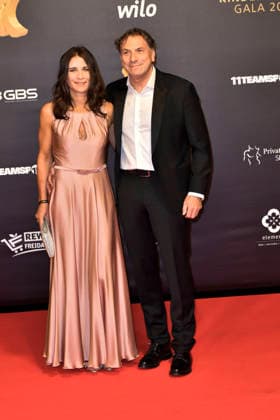 ABBdortmund Thomas Wuwstefeld and company as guests on the red carpet at the Kinderlachen Gala 2025 in the Westfalenhalleon 29 11 2025 in Dortmund NRW Germany