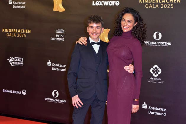 ABBdortmund Lilly Becker with Neo The Voice Kids as a guest on the red carpet at the Kinderlachen Gala 2025 in the Westfalenhalleon 29 11 2025 in Dortmund NRW Germany