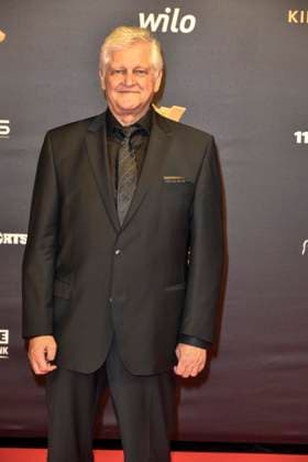 ABBdortmund Dieter Wiesner as a guest on the red carpet at the Kinderlachen Gala 2025 in the Westfalenhalleon 29 11 2025 in Dortmund NRW Germany