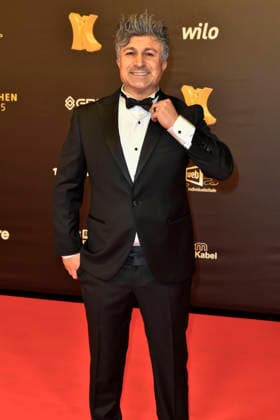 ABBdortmund Kürsat Kuersat Yildirim Lotto Chico as a guest on the red carpet at the Kinderlachen Gala 2025 in the Westfalenhalleon 29 11 2025 in Dortmund NRW Germany