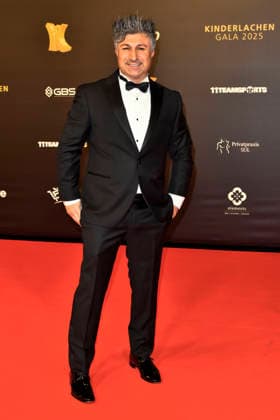 ABBdortmund Kürsat Kuersat Yildirim Lotto Chico as a guest on the red carpet at the Kinderlachen Gala 2025 in the Westfalenhalleon 29 11 2025 in Dortmund NRW Germany