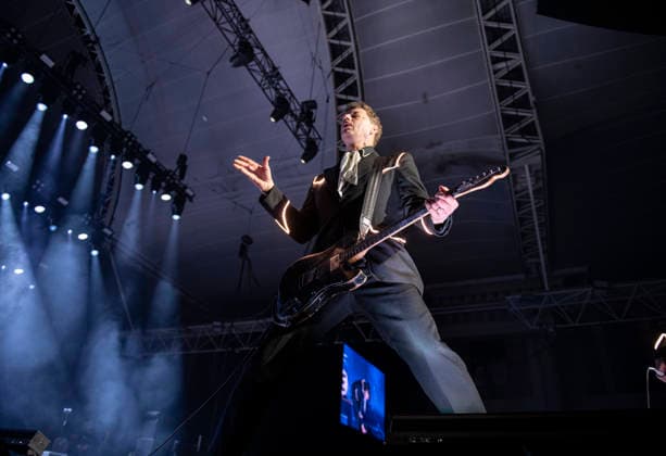 The Hives performing live at Alexandra Palace, London, 29 November 2025 The Hives performing live at Alexandra Palace, London, 29 November 2025 Nicholaus Arson (Niklas Almqvist) ,guitarist, backing vocals The Hives are a Swedish rock band that rose to prominence in the early 2000s during the garage rock revival. Their mainstream success came with the release of the album Veni Vidi Vicious, containing the anthem Hate to Say I Told You So . The band have been acclaimed by music critics as one of the best live rock bands in current music. This is their The Hives Forever Forever The Hives - World Tour 2025, Credit:Dafydd Owen Avalon Alexandra Palace, London  Copyright: xDafyddxOwenx xAvalonx 1055520119