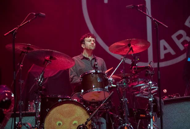 Yard Act performing live at Alexandra Palace, London, 29 November 2025 Yard Act performing live at Alexandra Palace, London, 29 November 2025 Jay Russell ,drummer Yard Act are a British rock band. Their debut album The Overload was released in ˜22 and debuted at number 2 on the UK Albums Chart. Critics have categorised the band s music as post-punk and indie rock. Their lyrics are often political, discussing opposition to topics including capitalism, gentrification and social class, told using dark humor and cynical storytelling , Credit:Dafydd Owen Avalon Alexandra Palace, London Copyright: xDafyddxOwenx xAvalonx 1055524701