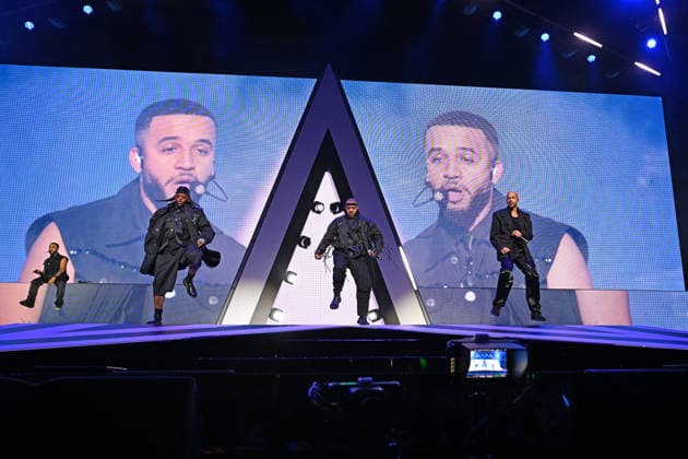 JLS performing at O2 Arena in London LONDON, ENGLAND - NOVEMBER 29: Aston Merrygold, OritsÃ Williams, JB Gill and Marvin Humes of ˜JLS™ performing at O2 Arena, Greenwich on November 29, 2025 in London, England. CAP MAR MAR Great Britain Copyright: xMartinxHarris CapitalxPicturesx
