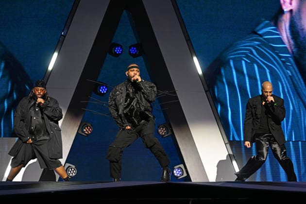 JLS performing at O2 Arena in London LONDON, ENGLAND - NOVEMBER 29: OritsÃ Williams, JB Gill and Marvin Humes of ˜JLS™ performing at O2 Arena, Greenwich on November 29, 2025 in London, England. CAP MAR MAR Great Britain Copyright: xMartinxHarris CapitalxPicturesx