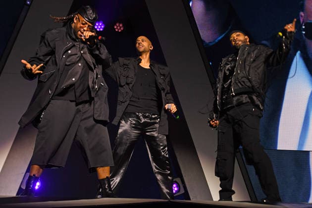 JLS performing at O2 Arena in London LONDON, ENGLAND - NOVEMBER 29: OritsÃ Williams, Marvin Humes and JB Gill of ˜JLS™ performing at O2 Arena, Greenwich on November 29, 2025 in London, England. CAP MAR MAR Great Britain Copyright: xMartinxHarris CapitalxPicturesx