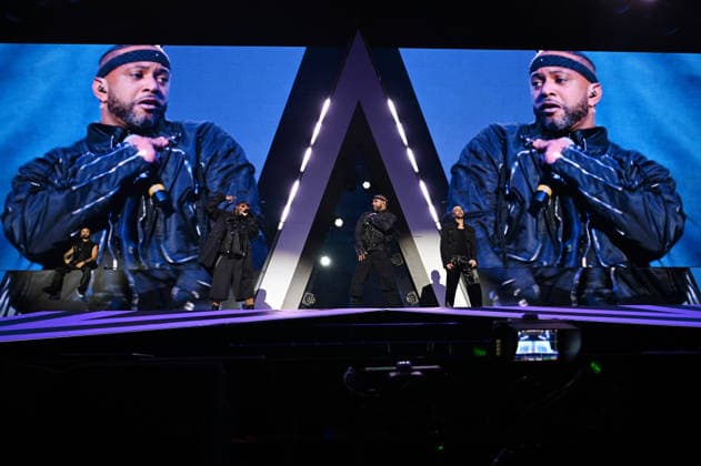 JLS performing at O2 Arena in London LONDON, ENGLAND - NOVEMBER 29: Aston Merrygold, OritsÃ Williams, JB Gill and Marvin Humes of ˜JLS™ performing at O2 Arena, Greenwich on November 29, 2025 in London, England. CAP MAR MAR Great Britain Copyright: xMartinxHarris CapitalxPicturesx