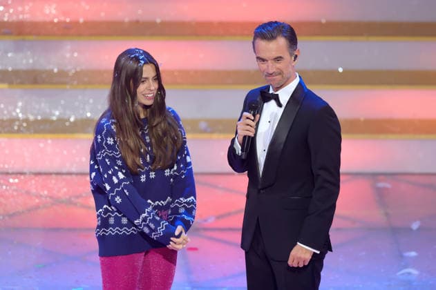 ARD Das Adventsfest der 100 000 Lichter TV presenter Florian Silbereisen and singer Vanessa Mai during the ARD TV show Das Adventsfest der 100 000 Lichter on 29 11 2025 in Suhl 20251129SBK0073
