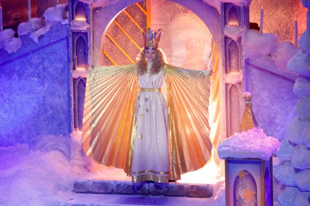 The Nuremberg Christ Child Nora Falk in the ARD TV show Das Adventsfest der 100 000 Lichter 2025 at the Congress Center Suhl Suhl, 29 11 2025 Foto:xAgenturxWehnertx xGränzdörferx xFuturexImagex advendsfest_5176