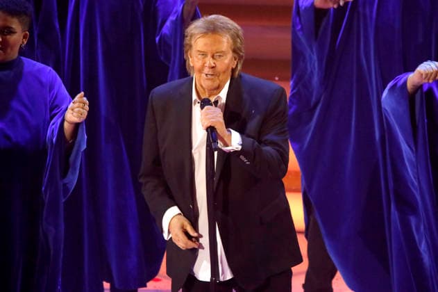 Howard Carpendale in the ARD TV show Das Adventsfest der 100 000 Lichter 2025 at the Congress Center Suhl Suhl, 29 11 2025 Foto:xAgenturxWehnertx xGränzdörferx xFuturexImagex advendsfest_5235
