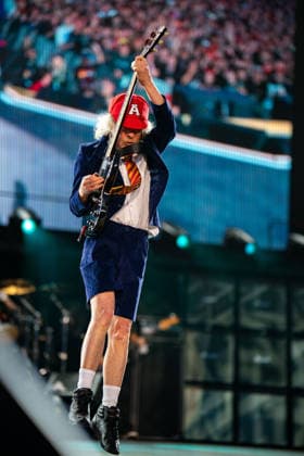 November 30, 2025, Adelaide, South Australia, Australia: AC DC Lead guitarist ANGUS YOUNG on Sunday at the BP Ultimate Adelaide Grand Final. Adelaide Australia - ZUMAf186 20251130_zsp_f186_107 Copyright: xJamesxForresterx
