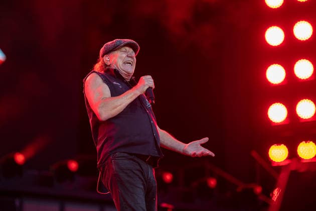 November 30, 2025, Adelaide, South Australia, Australia: AC DC Lead singer BRIAN JOHNSON on Sunday at the BP Ultimate Adelaide Grand Final. Adelaide Australia - ZUMAf186 20251130_zsp_f186_135 Copyright: xJamesxForresterx