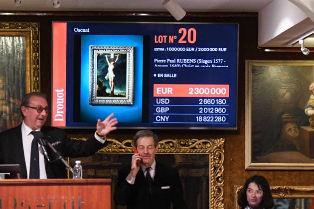 Rubens Painting Christ on the Cross Sold for Ä2.3 Million - Versailles The painting Christ on the Cross (Le Christ en croix, 1614–1615) by Flemish master Peter Paul Rubens was sold for Ä2.3 million at an auction in Versailles, France, on November 30, 2025. After being found in a private Paris mansion, the painting shocked the art world and drew major attention from international collectors, museums, and historians. Photo by Florian Poitout ABACAPRESS.COM Versailles France  Copyright: xPoitoutxFlorian ABACAx