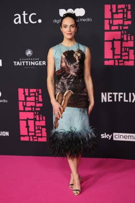 . 30 11 2025. London, United Kingdom. Jessica Brown Findlay arriving at the British Independent Film Awards in London.  xStephenxLockx xi-Imagesx IIM-26425-0002