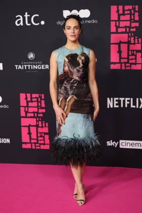 . 30 11 2025. London, United Kingdom. Jessica Brown Findlay arriving at the British Independent Film Awards in London.  xStephenxLockx xi-Imagesx IIM-26425-0003