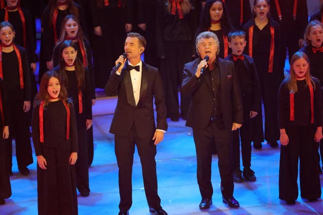 The Advent Festival of 100,000 Lights 2025 Presenter Florian Silbereisen with Andy Borg The Advent Festival of 100,000 Lights 2025 ARD ORF Show from 29 11 2025 at the Congress Center Suhl Thuringia, Germany