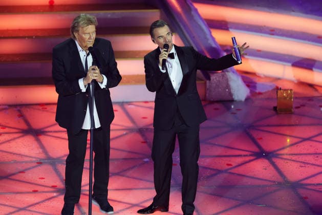The Advent Festival of 100,000 Lights 2025 Presenter Florian Silbereisen with Howard Carpendale The Advent Festival of 100,000 Lights 2025 ARD ORF Show from 29 11 2025 at the Congress Center Suhl Thuringia, Germany