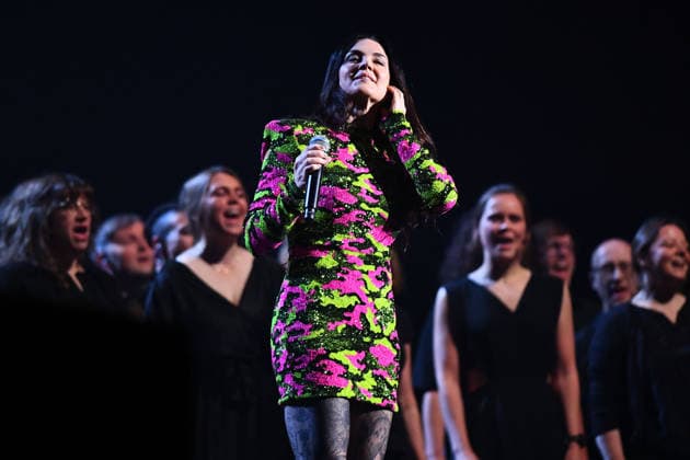 Night of the Proms 2025 am 30.11.2025 in der Rudolf Weber-Arena in Oberhausen Vanessa Amorosi Die Night of the Proms ist eine Konzertreihe des Antwerp Philharmonic Orchestra unter der Leitung von Alexandra Arrieche, bei der klassische Musik mit Popmusik zusammentrifft. Nordrhein-Westfalen Deutschland
