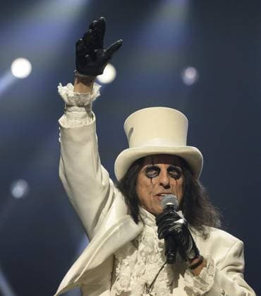 Oberhausen Night Of The Proms FOR EDITORIAL PURPOSES ONLY EDITORIAL USE ONLY p Alice Cooper at Night Of The Proms on Sunday, November 30, 2025, at the Arena in Oberhausen Oberhausen Copyright UwexErnst Copyright: UwexErnst doc83hrjvulc2hewn6zbo4 ,EDITORIAL USE ONLY Copyright: UwexErnst