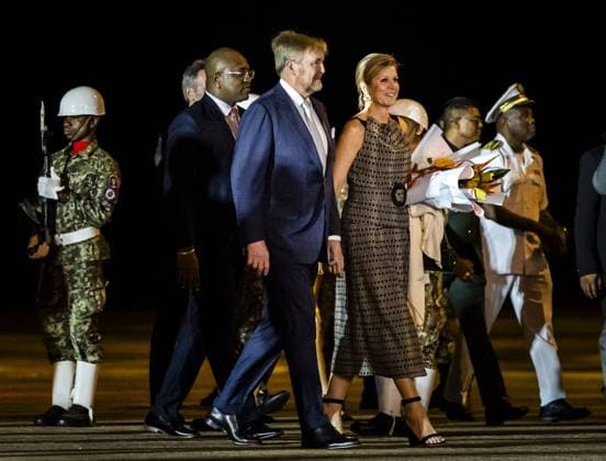 PARAMARIBO King Willem-Alexander and Queen Maxima are welcomed at Johan Adolf Pengel International Airport, Suriname s national airport. The royal couple has been invited by President Jennifer Geerlings-Simons for a three-day state visit in the year that Suriname celebrates its 50th anniversary of independence from the Netherlands. ANP REMKO DE WAAL netherlands out - belgium out  Copyright: xx x543524169x originalFilename: 543524169.jpg