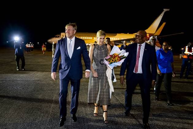Paramaribo, The Netherlands, 2025-11-30 19:30:07 PARAMARIBO, November 30, 2025, Johan Adolf Pengel International Airport. King Willem-Alexander and Queen Maxima are arriving at Johan Adolf Pengel International Airport on a state visit to the Republic of Suriname at the invitation of President Jennifer Geerlings-Simons. PHOTO: NLBeeld Patrick van Emst Credit: NL Beeld Patrick van Emst  Copyright: xx x