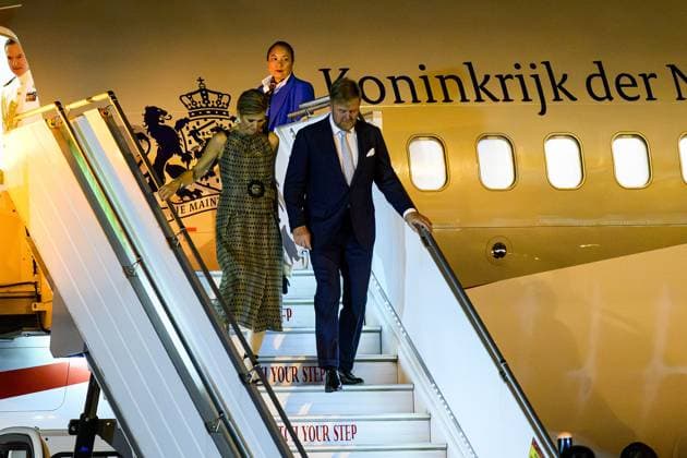 Paramaribo, The Netherlands, 2025-11-30 19:29:04 PARAMARIBO, November 30, 2025, Johan Adolf Pengel International Airport. King Willem-Alexander and Queen Maxima are arriving at Johan Adolf Pengel International Airport on a state visit to the Republic of Suriname at the invitation of President Jennifer Geerlings-Simons. PHOTO: NLBeeld Patrick van Emst Credit: NL Beeld Patrick van Emst  Copyright: xx x