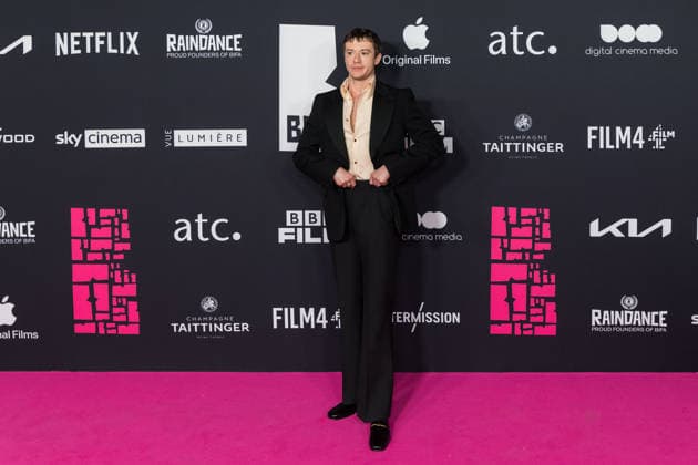 November 30, 2025, London, England, United Kingdom: JOSEPH QUINN attends the 28th British Independent Film Awards (BIFA) ceremony at the Roundhouse. London United Kingdom - ZUMAs371 20251130_zip_s371_010 Copyright: xWiktorxSzymanowiczx