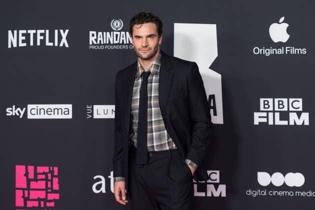 November 30, 2025, London, England, United Kingdom: TOM BATEMAN attends the 28th British Independent Film Awards (BIFA) ceremony at the Roundhouse. London United Kingdom - ZUMAs371 20251130_zip_s371_015 Copyright: xWiktorxSzymanowiczx