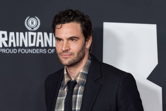 November 30, 2025, London, England, United Kingdom: TOM BATEMAN attends the 28th British Independent Film Awards (BIFA) ceremony at the Roundhouse. London United Kingdom - ZUMAs371 20251130_zip_s371_016 Copyright: xWiktorxSzymanowiczx