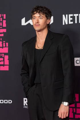 November 30, 2025, London, England, United Kingdom: TOM BLYTH attends the 28th British Independent Film Awards (BIFA) ceremony at the Roundhouse. London United Kingdom - ZUMAs371 20251130_zip_s371_092 Copyright: xWiktorxSzymanowiczx