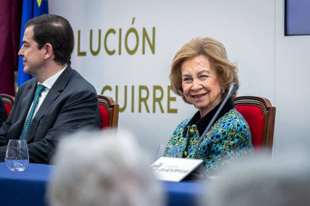 Queen Sofia presides over the VIII edition of the Evolution Awards and the I edition of the Emiliano Aguirre Award in Burgos Queen Sofia and the President of the Junta de Castilla y Leon, Alfonso Fernandez Manueco, during the presentation of the VIII edition of the Evolution Awards and the I edition of the Emiliano Aguirre Award, at the Museum of Human Evolution, on December 1, 2025, in Burgos, Castilla Leon Spain The Evolution Awards and the Emiliano Aguirre Award, organized by the Atapuerca Foundation, recognize relevant trajectories and contributions in the field of human evolution, research and scientific dissemination 01 DECEMBER 2025 Tomá Burgos, Castilla Leon Burgos, Castilla Leon Spain Copyright: xTomasxAlonsox 7140621
