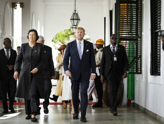 PARAMARIBO - Surinamese President Jennifer Geerlings-Simons and King Willem-Alexander are on their way to a press conference where they will emphasize the broad cooperation between the two countries. The royal couple were on a three-day state visit to Suriname at the president s invitation. ANP REMKO DE WAAL netherlands out - belgium out  Copyright: xx x543584356x originalFilename: 543584356.jpg