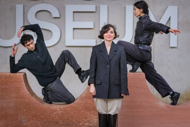Open Monuments by Melek Zeynep Bulut photocall, new London Design Festival Landmark Project at the Design Museum, London, UK London, UK. 01st Dec, 2025. Artist Melek Zeynep Bulut poses with her work and two dancers. Open Monuments by Melek Zeynep Bulut, is a new public installation and London Design Festival Landmark Project in the courtyard of the Design Museum in Kensington. LDF will present Open Monuments by Melek Zeynep Bulut at the Design Museum from 1 - 14 Dec 2025., Credit:Imageplotter Avalon  Copyright: xImageplotterx xAvalonx 1055819925
