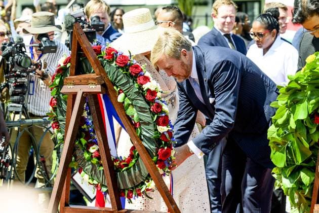 Paramaribo, The Netherlands, 2025-12-01 11:34:23 PARAMARIBO, December 1, 2025, Mama Sranan. King Willem-Alexander and Queen Maxima are paying a state visit to the Republic of Suriname at the invitation of President Jennifer Geerlings-Simons. King Willem-Alexander and Queen Maxima lay a wreath at the statue of Mama Sranan, which symbolizes Mother Suriname. The statue depicts a woman holding five children, who represent the people groups of Suriname. PHOTO: NLBeeld Patrick van Emst Credit: NL Beeld Patrick van Emst  Copyright: xx x