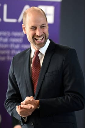 The Prince Of Wales Attends The Wales Investment Summit Prince William, Prince of Wales talks to employees during a visit at the semiconductor manufacturer SPTS, a division of KLA, ahead of the Wales Investment Summit on December 01, 2025 in Newport, Wales. Organized by the Welsh Government at the ICC Wales, the Summit will bring together over 300 delegates from almost 30 countries across sectors including clean energy, technology, life sciences, financial services, manufacturing and the creative industries. Wales is currently home to around 1,480 overseas-owned companies employing more than 174,000 people., Credit:Avalon.red Avalon United Kingdom, Wales, Newport Copyright: xAvalon.redx xAvalonx 1055813177