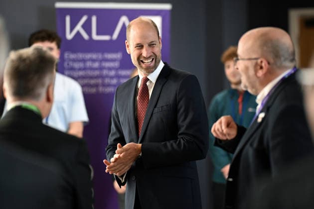 The Prince Of Wales Attends The Wales Investment Summit Prince William, Prince of Wales talks to employees during a visit at the semiconductor manufacturer SPTS, a division of KLA, ahead of the Wales Investment Summit on December 01, 2025 in Newport, Wales. Organized by the Welsh Government at the ICC Wales, the Summit will bring together over 300 delegates from almost 30 countries across sectors including clean energy, technology, life sciences, financial services, manufacturing and the creative industries. Wales is currently home to around 1,480 overseas-owned companies employing more than 174,000 people., Credit:Avalon.red Avalon United Kingdom, Wales, Newport Copyright: xAvalon.redx xAvalonx 1055813197