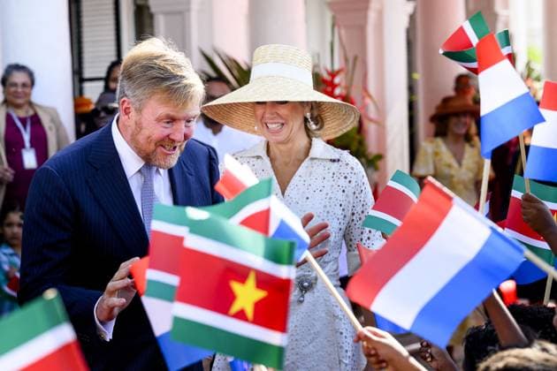 Dutch Royals Visit Suriname - Day 1 Presidential Palace. King Willem-Alexander and Queen Maxima are paying a state visit to the Republic of Suriname at the invitation of President Jennifer Geerlings-Simons. President Simons and her husband will welcome the Royal Couple at the Presidential Palace with an official welcome ceremony, followed by a private chat, on December 1, 2025, in Paramaribo, Suriname. Photo by Patrick van Emst NLBeeld Bruno PRess ABACAPRESS.COM NLBeeld Patrick van Emst Credit: NL Beeld Patrick van Emst Paramaribo Suriname  Copyright: xBrunoxPress ABACAx