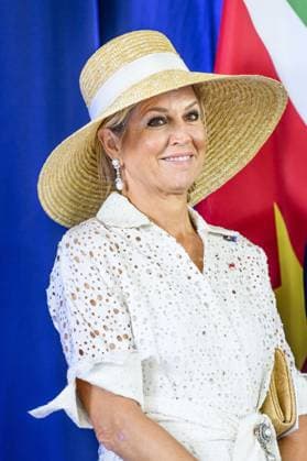 Dutch Royals Visit Suriname - Day 1 Presidential Palace. King Willem-Alexander and Queen Maxima are paying a state visit to the Republic of Suriname at the invitation of President Jennifer Geerlings-Simons. The President and the King will deliver a short press statement, paying particular attention to the broad cooperation between the countries, on December 1, 2025, in Paramaribo, Suriname. Photo by Patrick van Emst NLBeeld Bruno PRess ABACAPRESS.COM NLBeeld Patrick van Emst Credit: NL Beeld Patrick van Emst Paramaribo Suriname  Copyright: xBrunoxPress ABACAx