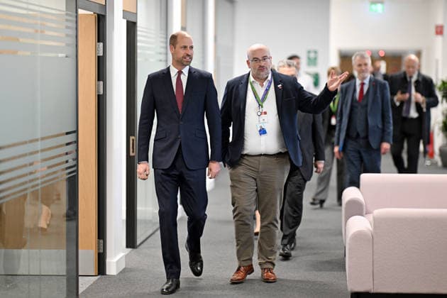 The Prince Of Wales Attends The Wales Investment Summit Prince William, Prince of Wales gets a tour by Andrew Evans of SPTS during a visit at the semiconductor manufacturer SPTS, a division of KLA, ahead of the Wales Investment Summit on December 01, 2025 in Newport, Wales. Organized by the Welsh Government at the ICC Wales, the Summit will bring together over 300 delegates from almost 30 countries across sectors including clean energy, technology, life sciences, financial services, manufacturing and the creative industries. Wales is currently home to around 1,480 overseas-owned companies employing more than 174,000 people., Credit:Avalon.red Avalon United Kingdom, Wales, Newport Copyright: xAvalon.redx xAvalonx 1055813479