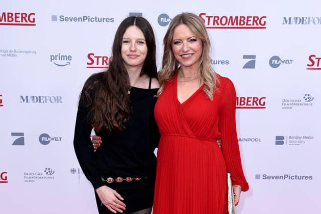 Diana Staehly and her daughter Mila Wolter at the movie premiere of Stromberg Everything as usual again on 1 12 2025 at Zoo Palst in Berlin Stromberg movie premiere in Berlin