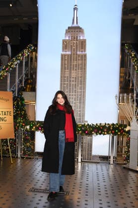 Stella Cole visits the Empire State Building to celebrate the release of her third album, It™s Magic, and Cover of the Carpenters™ ˜Merry Christmas, Darling™ Featuring: Stella Cole Where: New York City, New York, United States When: 01 Dec 2025 Credit: mpi099 MediaPunch INSTARimages EDITORIAL USE ONLY. NOT FOR USE BY NEWSPAPERS BASED IN THE UK. Copyright: xx instar55305714